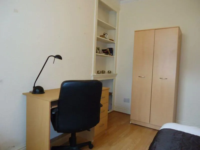 4 bedroom terraced house for rent