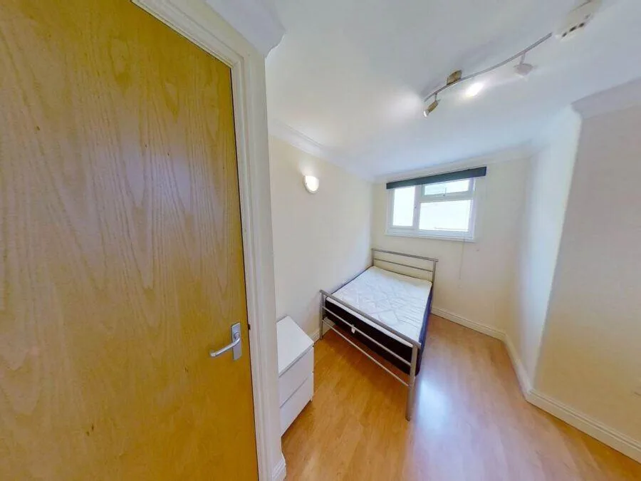 4 bedroom flat for rent
