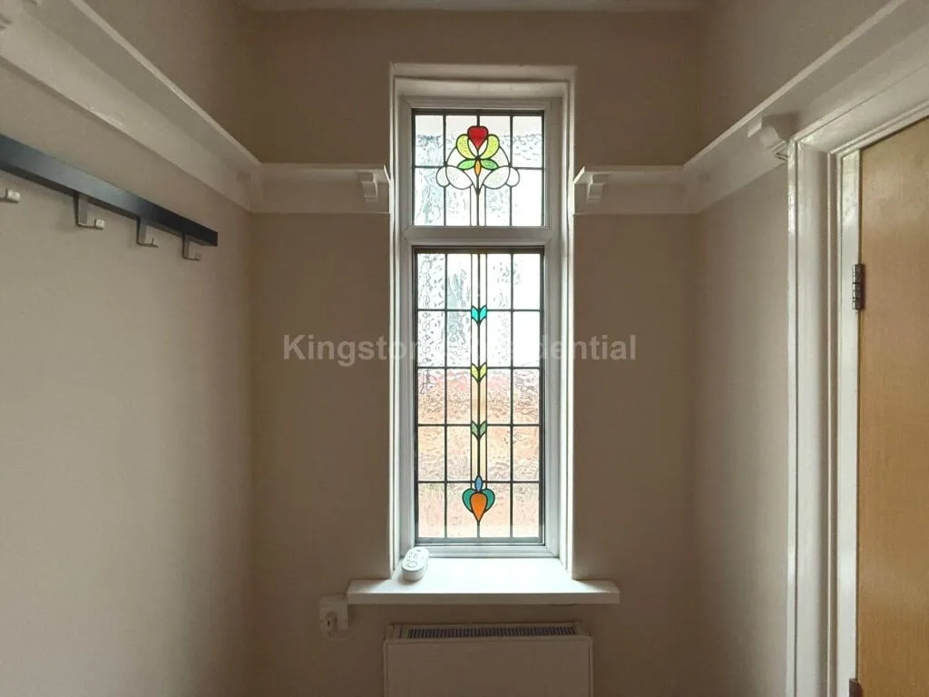 4 bedroom semi-detached house for rent