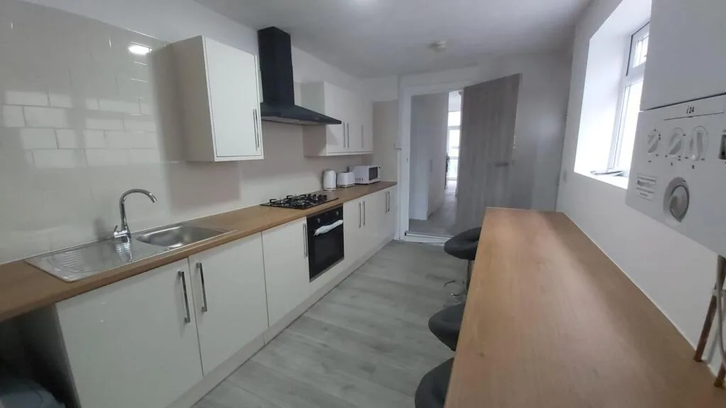 4 bedroom terraced house for rent