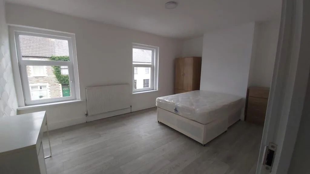 4 bedroom terraced house for rent