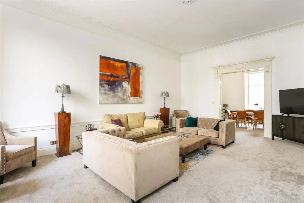 3 bedroom flat for rent