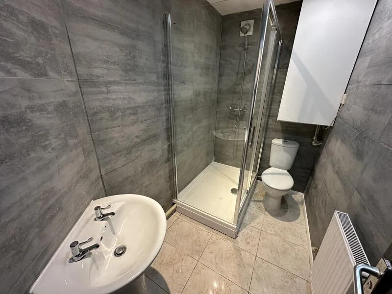 4 bedroom flat for rent