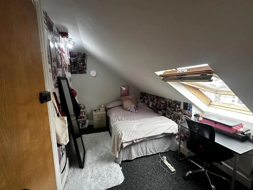 7 bedroom house for rent