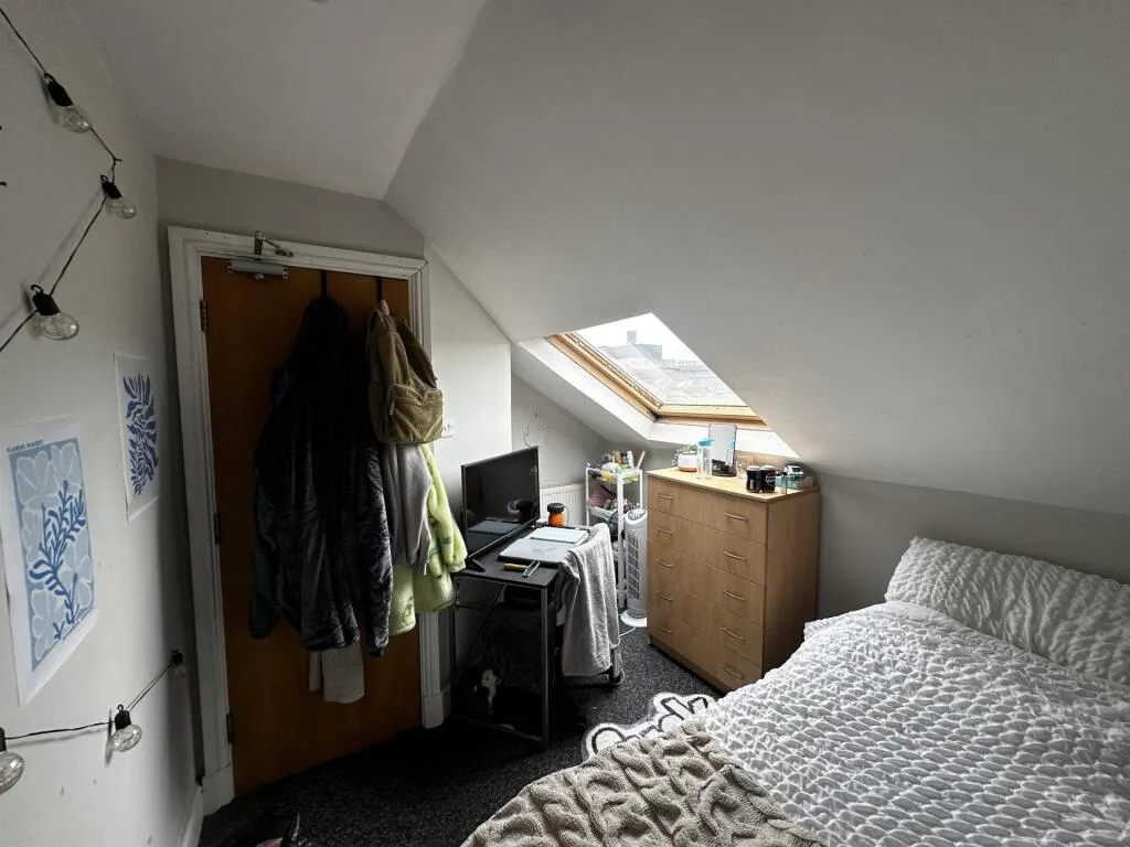 7 bedroom house for rent
