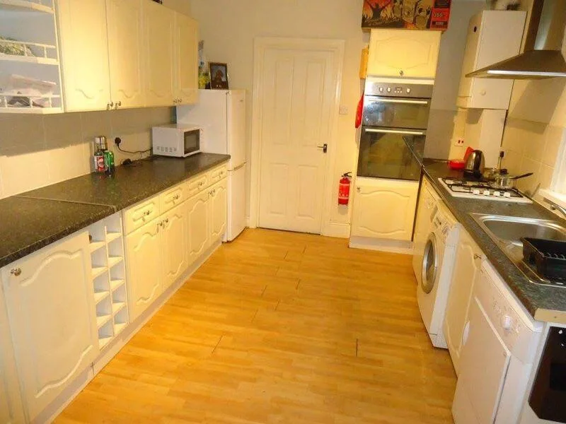 4 bedroom terraced house for rent