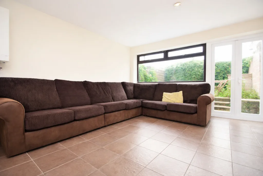 9 bedroom house for rent