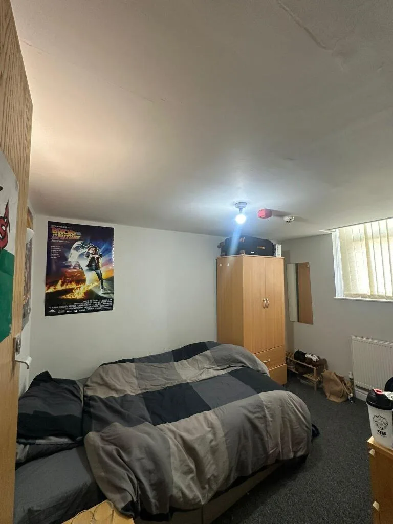 7 bedroom house for rent
