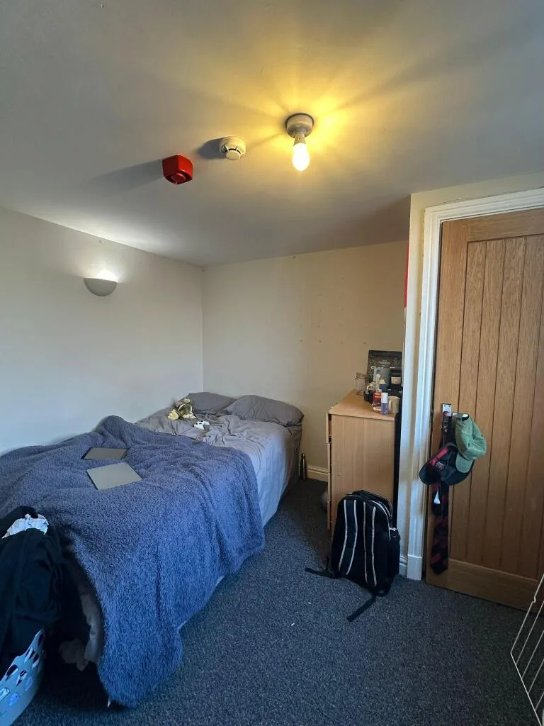 7 bedroom house for rent