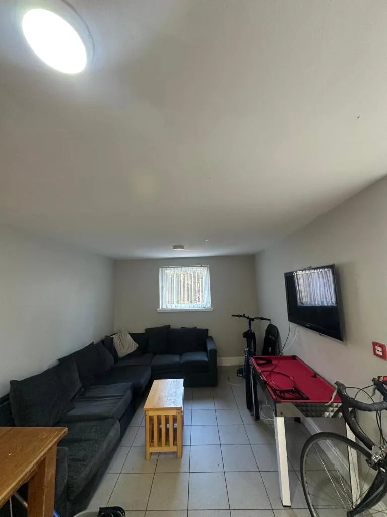 7 bedroom house for rent