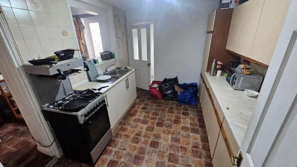 4 bedroom flat for rent