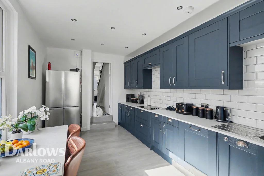4 bedroom terraced house for rent