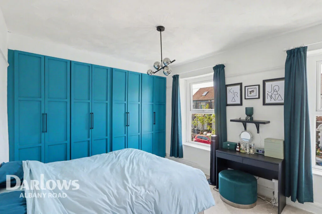 4 bedroom terraced house for rent