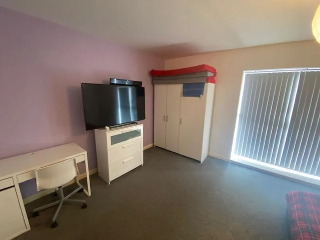 4 bedroom flat for rent