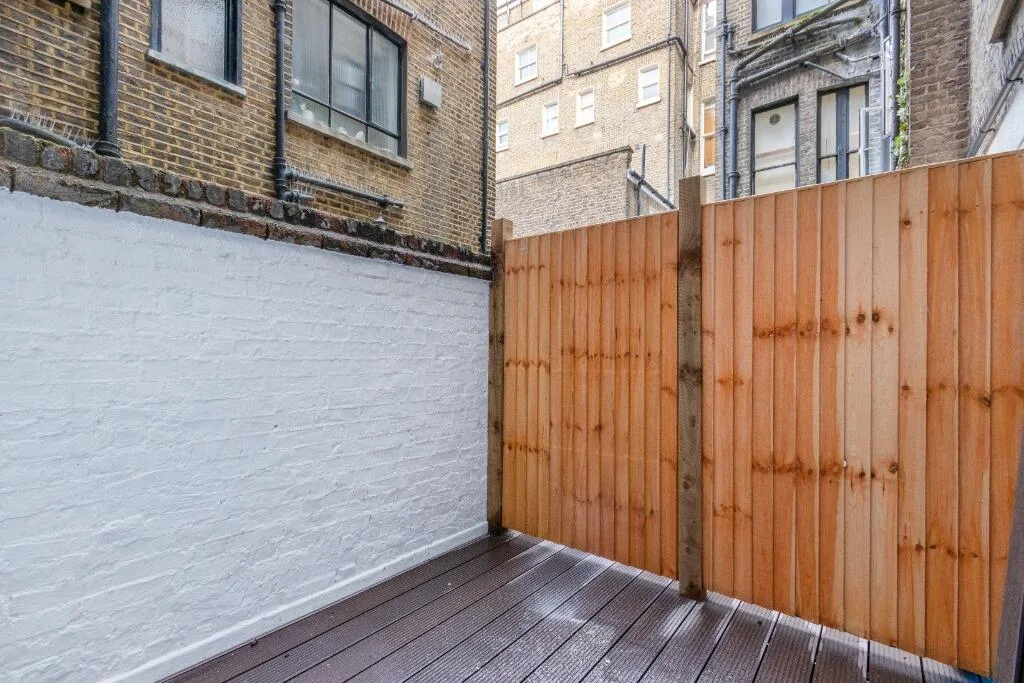 Studio flat for rent