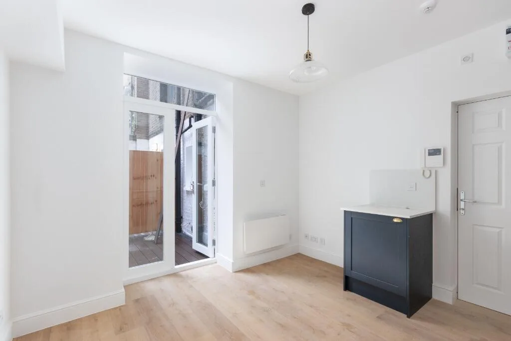 Studio flat for rent
