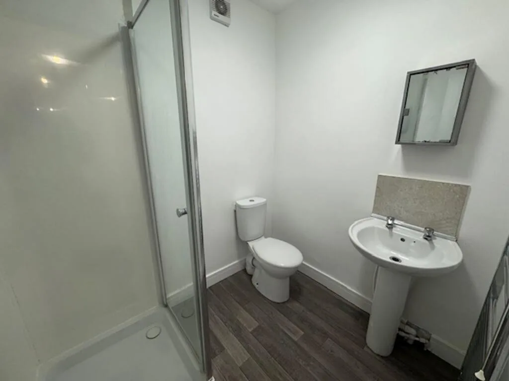 5 bedroom house for rent