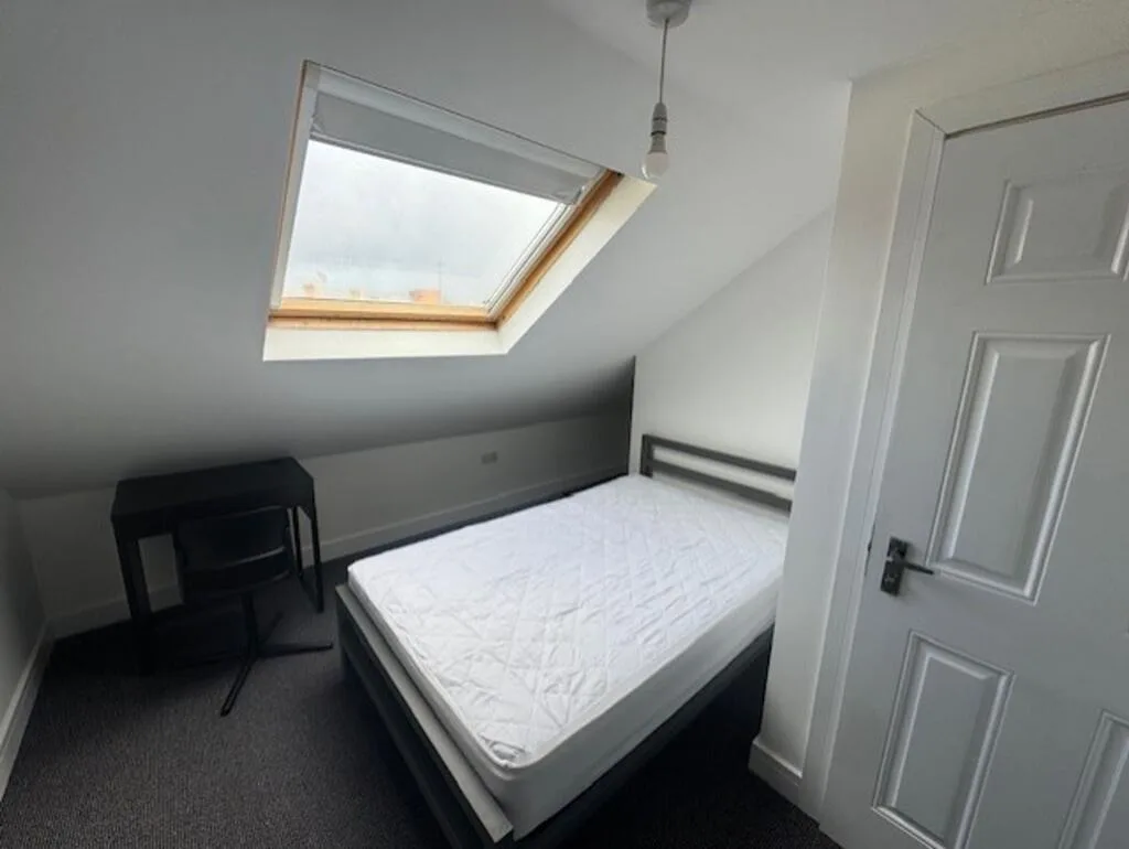 5 bedroom house for rent