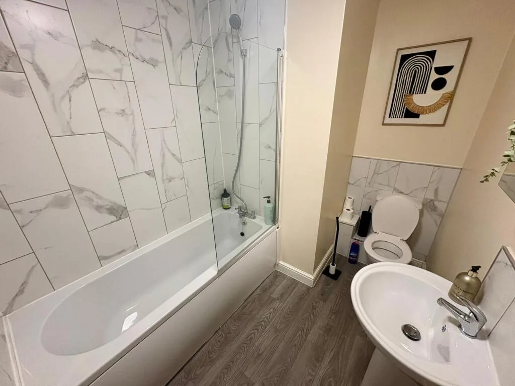 3 bedroom flat for rent