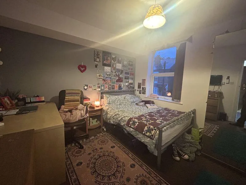 4 bedroom house of multiple occupation for rent
