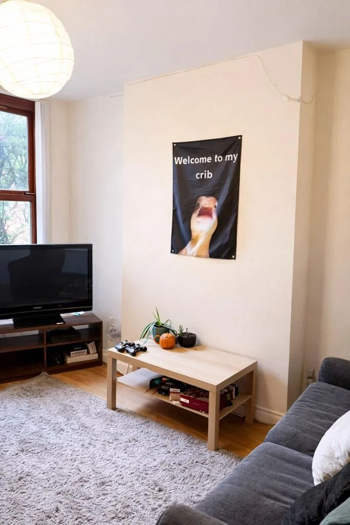 5 bedroom semi-detached house for rent
