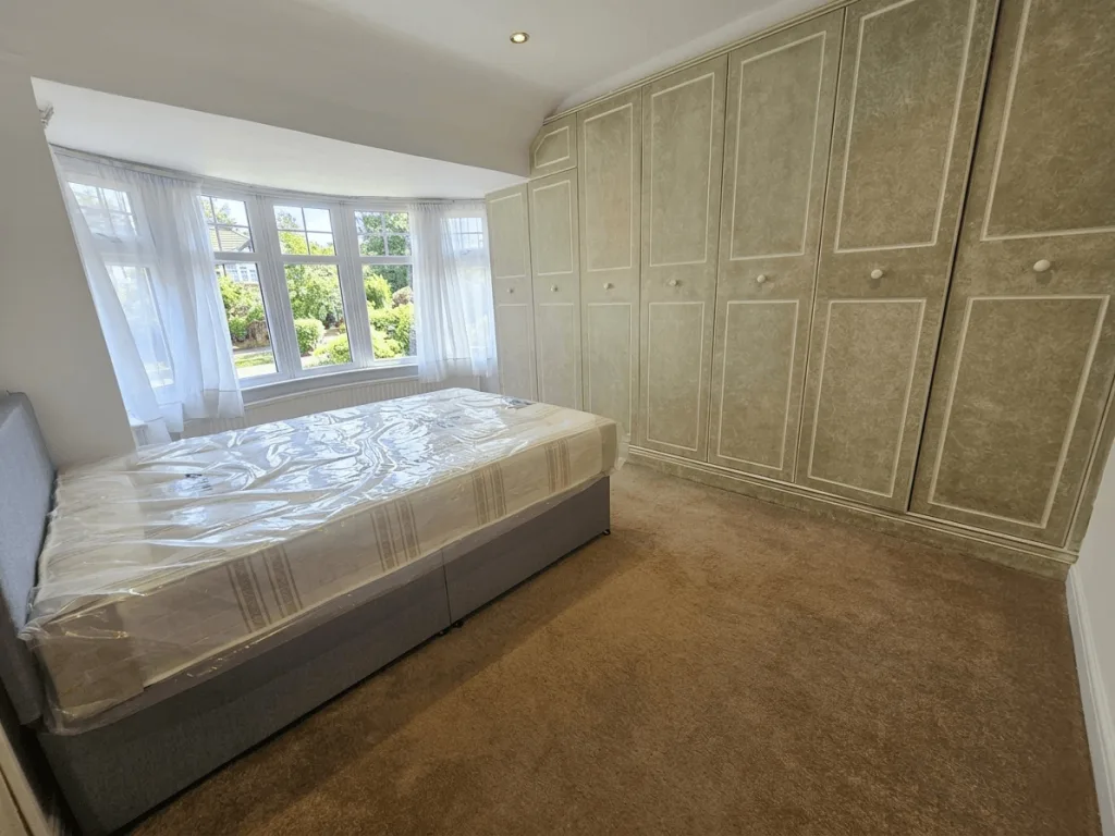 1 bedroom semi-detached house for rent
