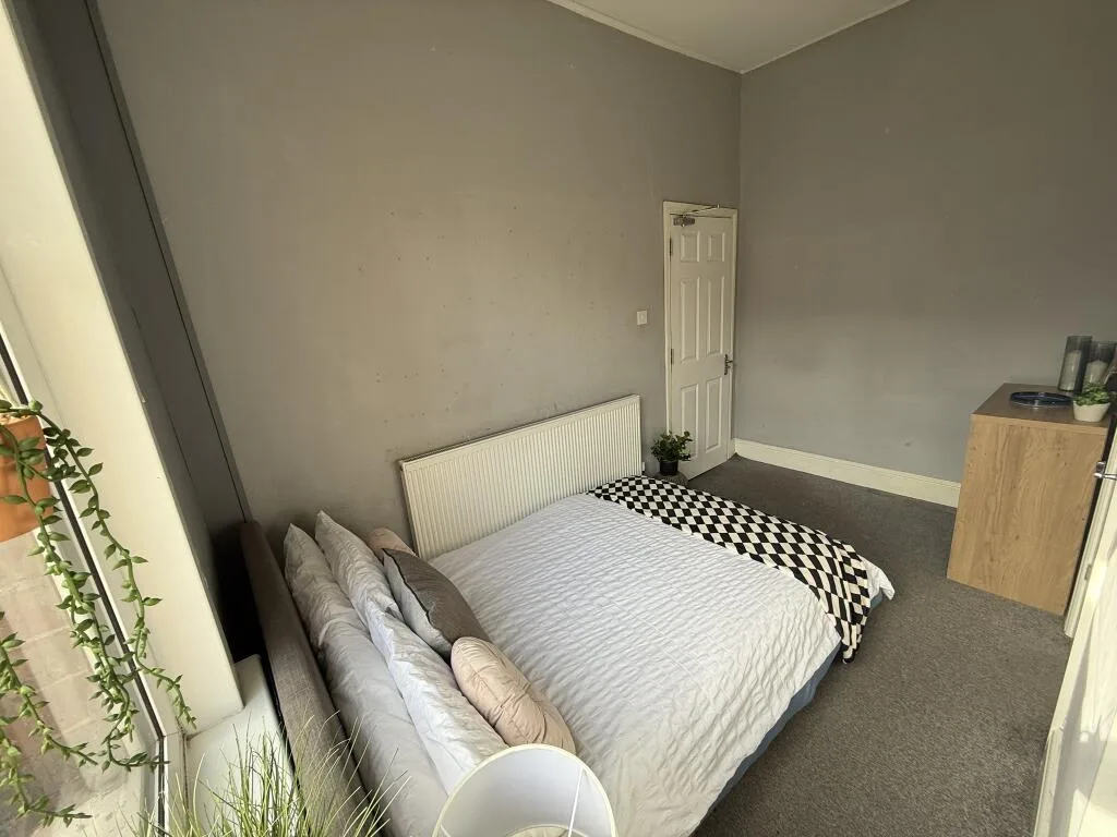 1 bedroom house for rent