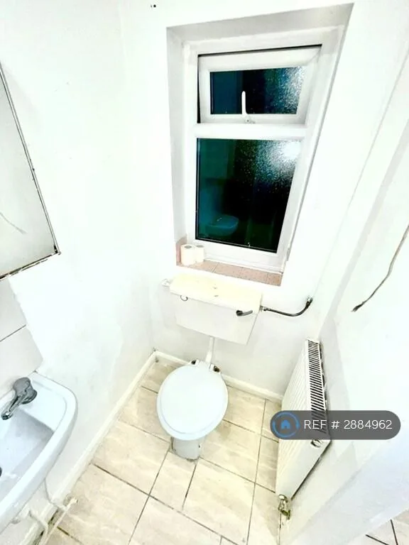 1 bedroom house share for rent