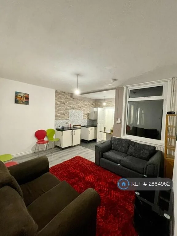 1 bedroom house share for rent