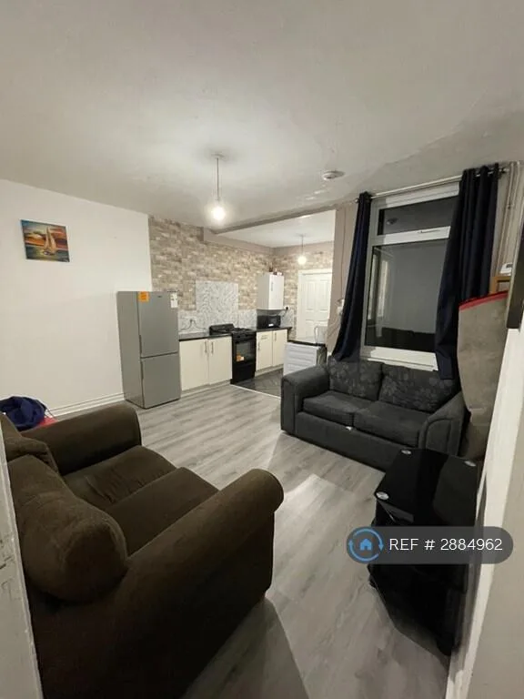 1 bedroom house share for rent