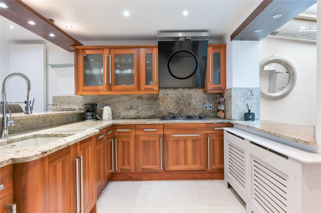 4 bedroom terraced house for rent