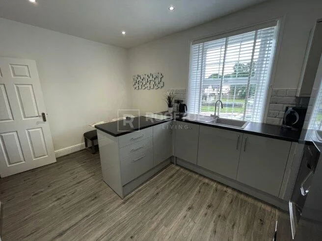 1 bedroom house share for rent