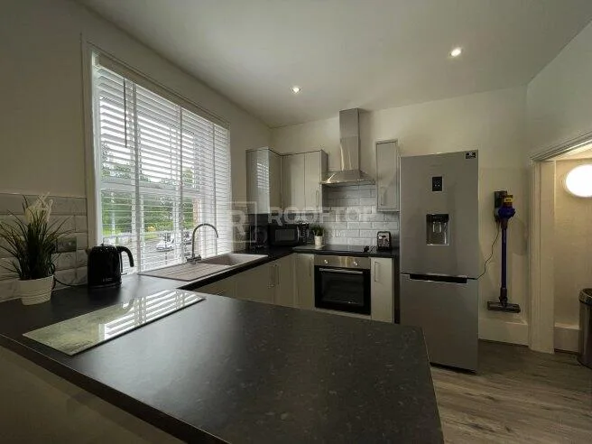 1 bedroom house share for rent