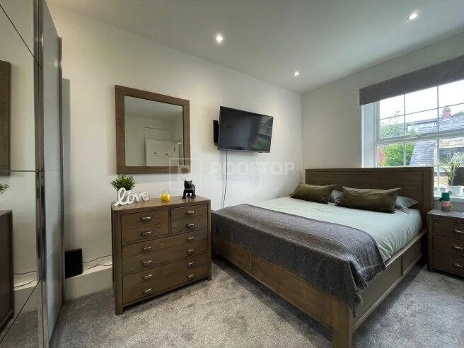 1 bedroom house share for rent
