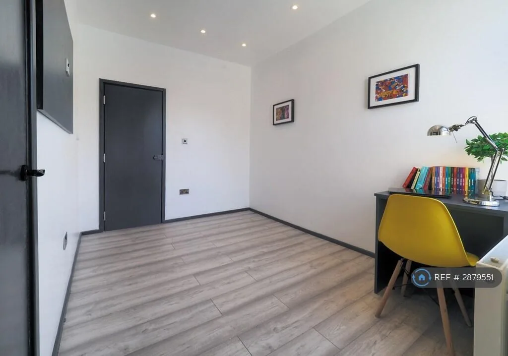1 bedroom flat share for rent