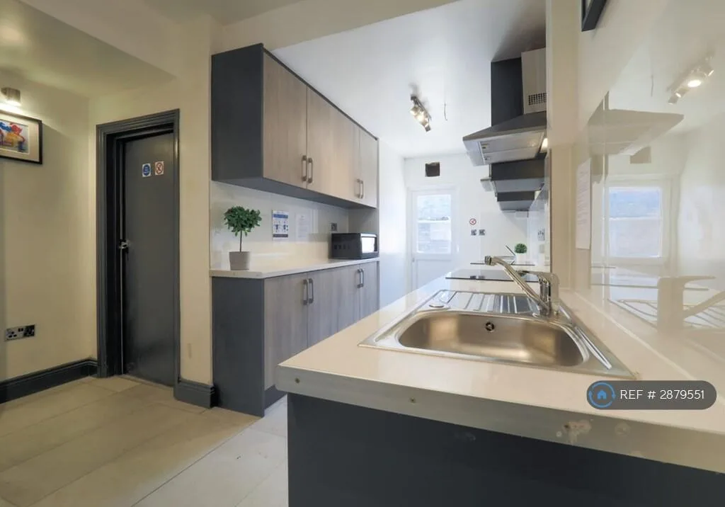 1 bedroom flat share for rent