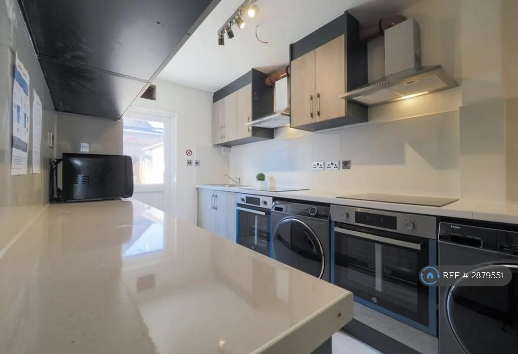 1 bedroom flat share for rent