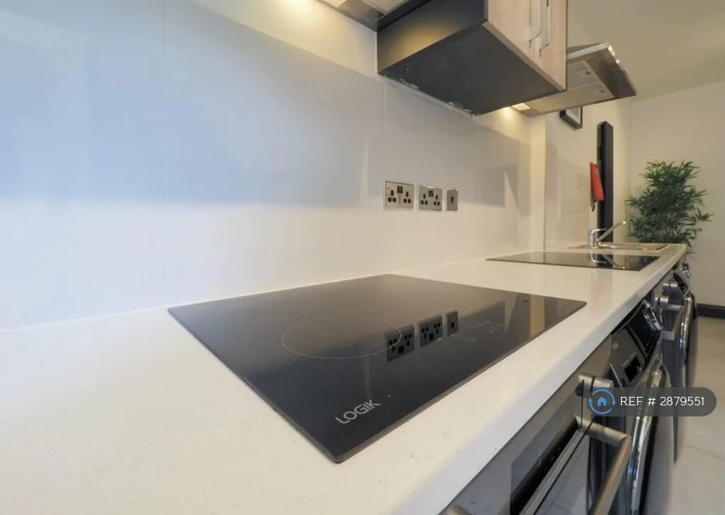 1 bedroom flat share for rent