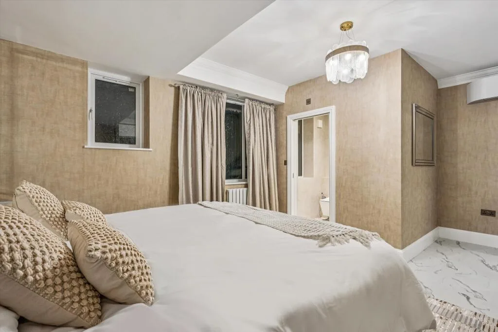 3 bedroom flat for rent