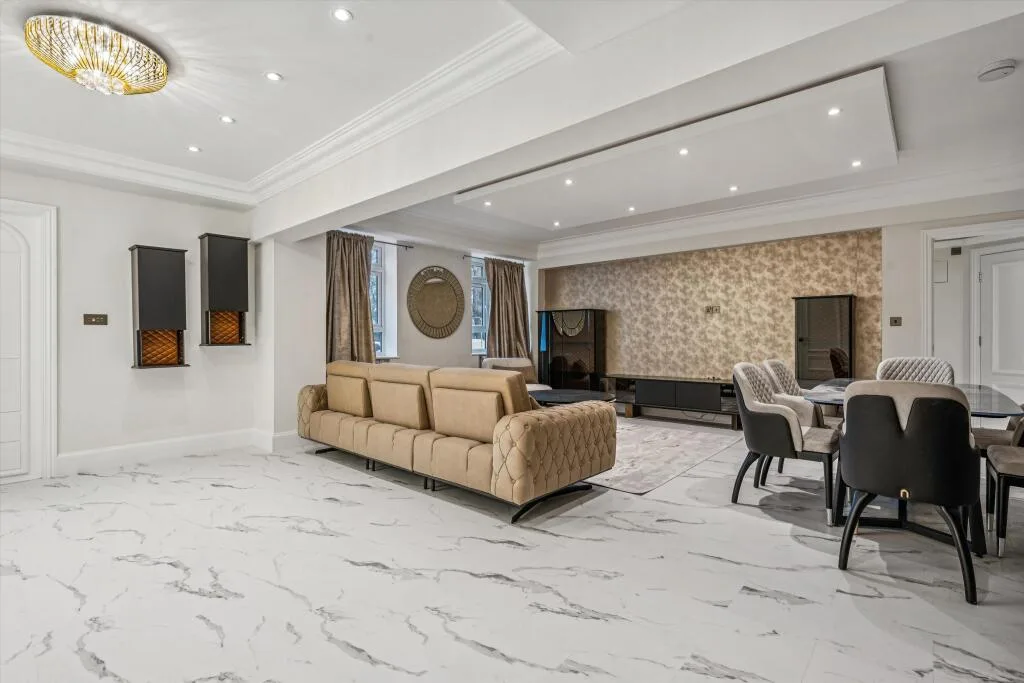 3 bedroom flat for rent
