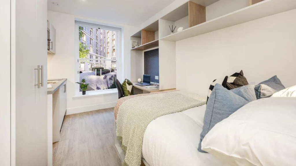 Studio flat for rent