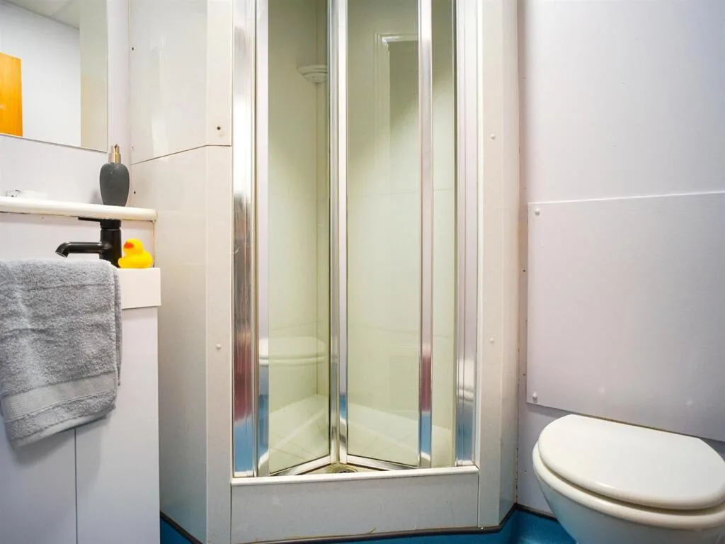 1 bedroom flat share for rent