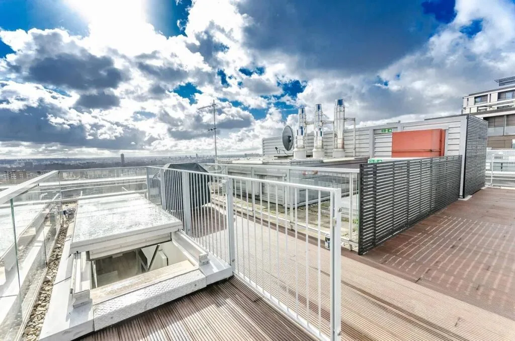 4 bedroom penthouse for rent