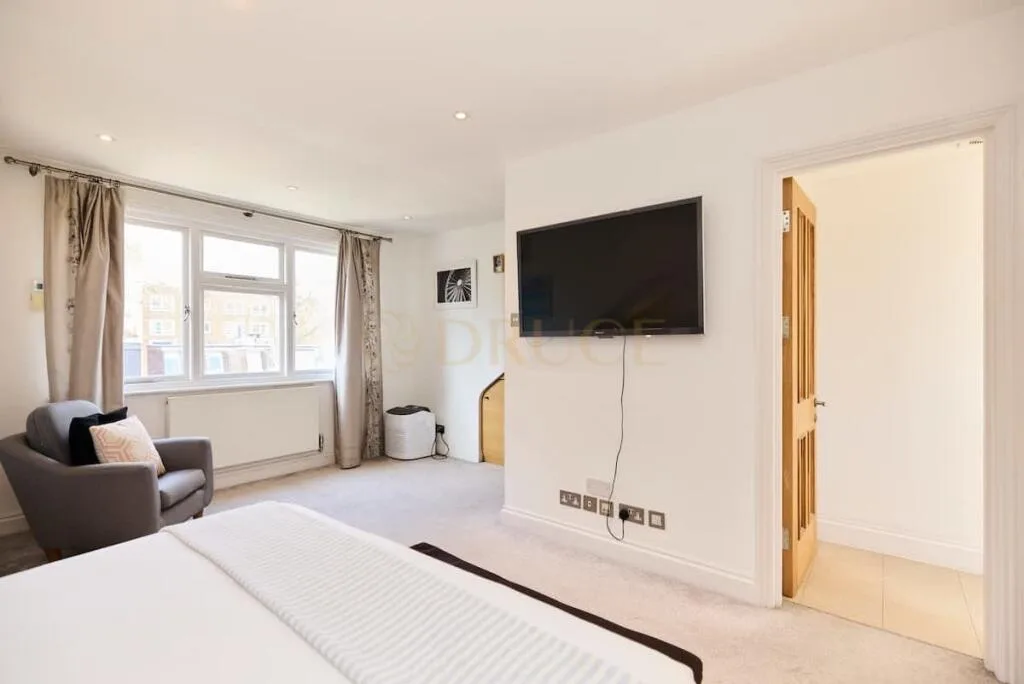4 bedroom house for rent