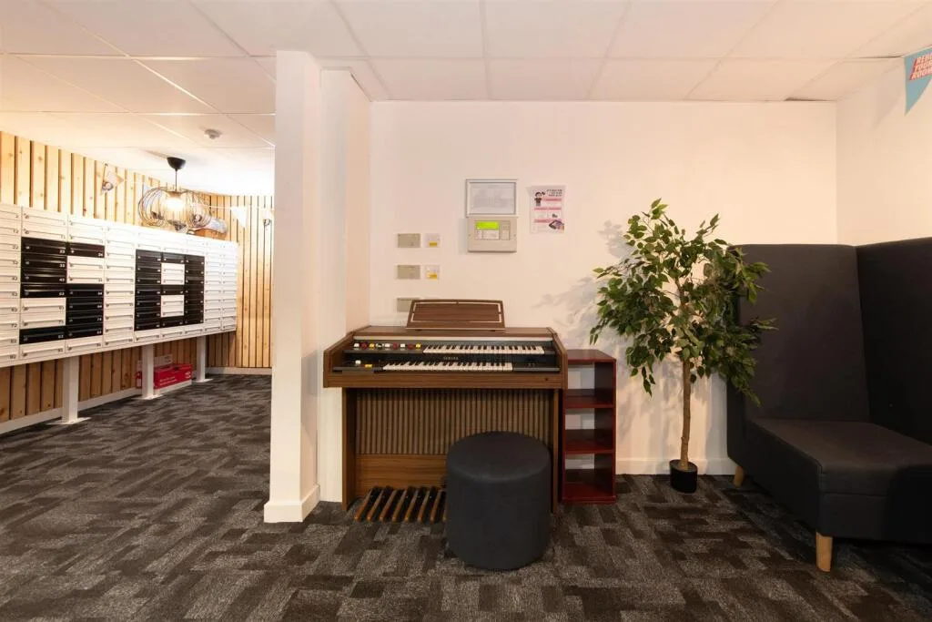 Studio flat for rent
