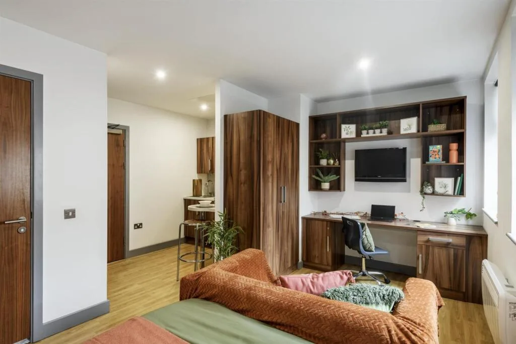 Studio flat for rent