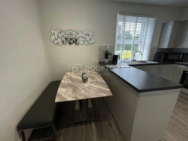 1 bedroom house share for rent