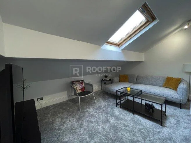 1 bedroom house share for rent