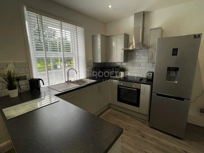 1 bedroom house share for rent