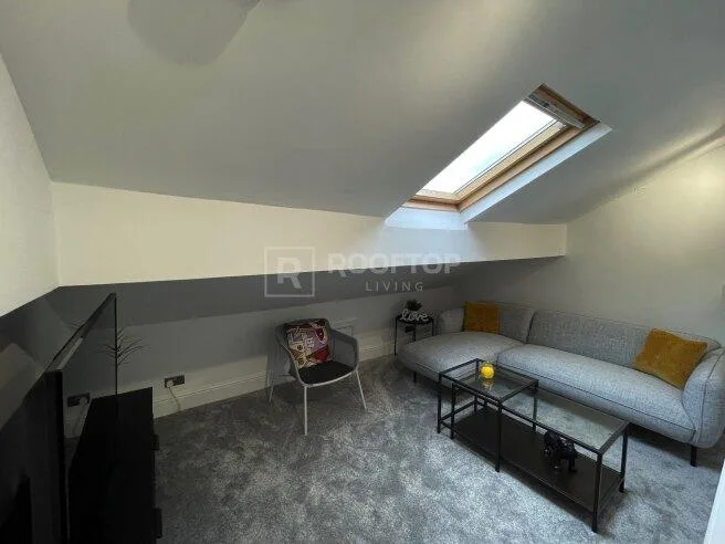 1 bedroom house share for rent